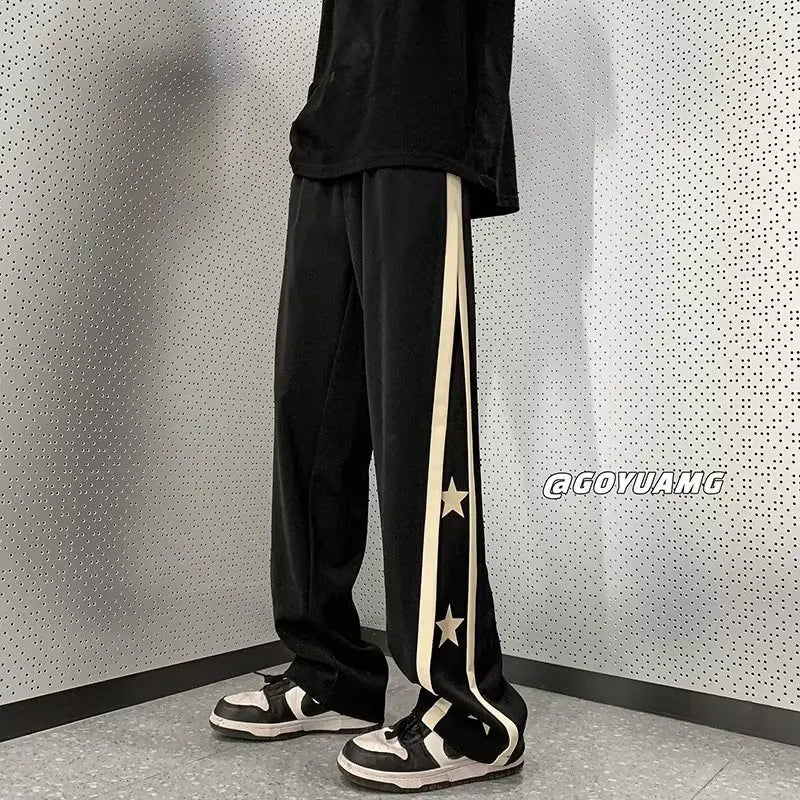 Star Graphic Wide-Leg Sweatpants